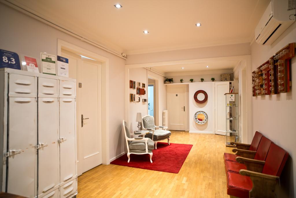 Petit Hotel Barcelona Exteriör bild